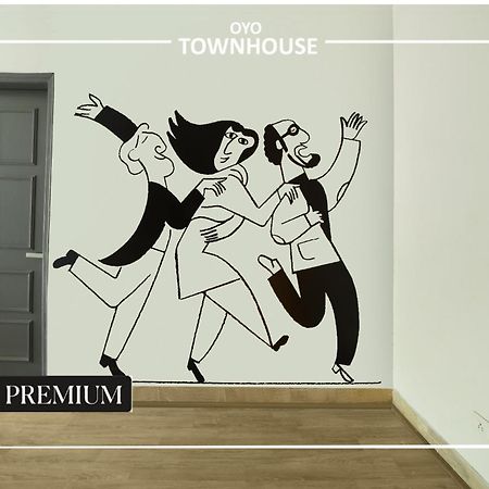 Oyo Townhouse 120 Shushant Lok Gurgaon Exterior photo